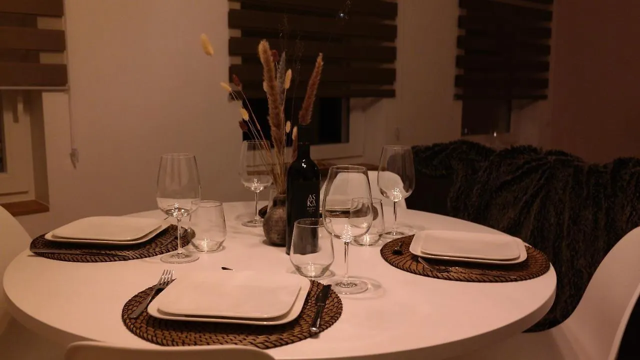 The Rooftop - A Trendy New Apartment With Airconditioning, Large Terrace & Free Parking Ostende