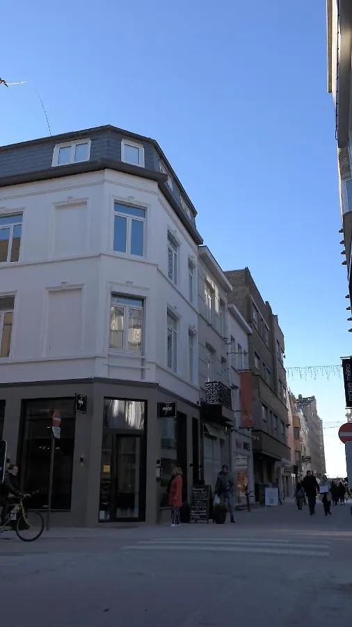 The Rooftop - A Trendy New Apartment With Airconditioning, Large Terrace & Free Parking Ostende 0*,  Belgien